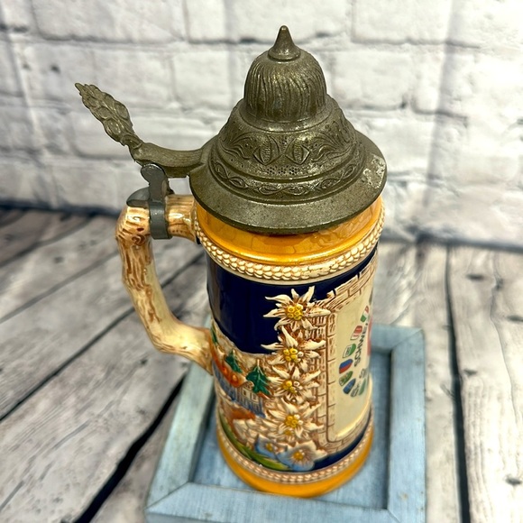 Vintage Gerz West Germany Lidded Beer Stein Switzerland .5L - Picture 2 of 5